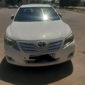 Toyota Camry 2011