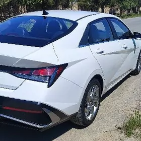 Hyundai Elantra 2026