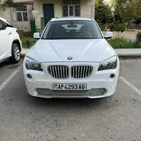 BMW X1 2012
