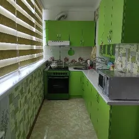 Сдаётся трёхкомнатная квартира