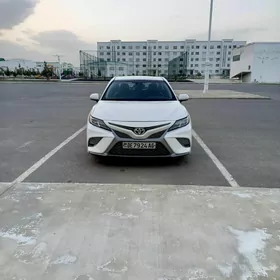 Toyota Camry 2020