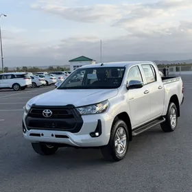 Toyota Hilux 2025