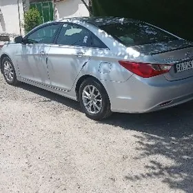 Hyundai Sonata 2011