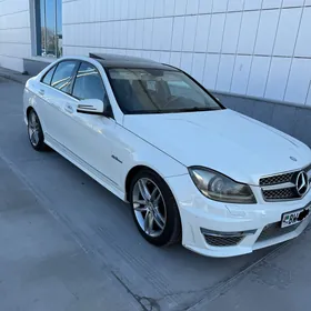 Mercedes-Benz C300 2010