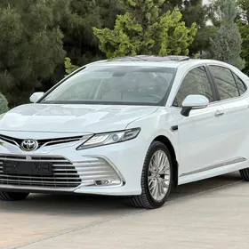 Toyota Camry 2020