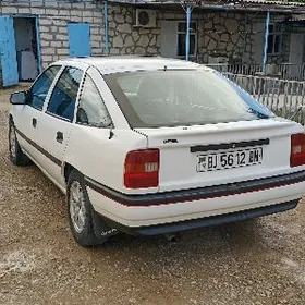 Opel Vectra 1990