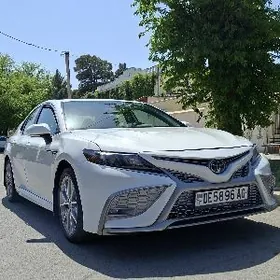 Toyota Camry 2022