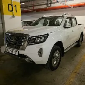 Nissan Navara 2025
