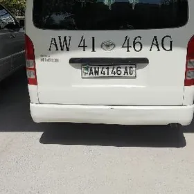 Toyota Hiace 2008