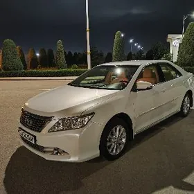 Toyota Camry 2014