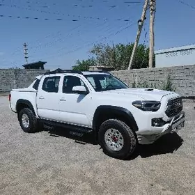 Toyota Tacoma 2021