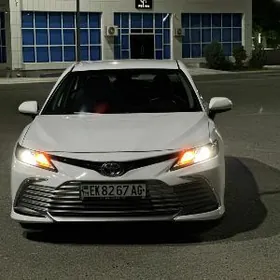Toyota Camry 2022