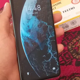 Texcno Spark 5G 128 pameti