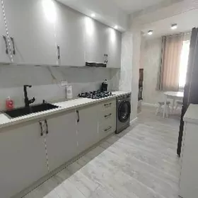 Продаётся 4-х комн. квартира.