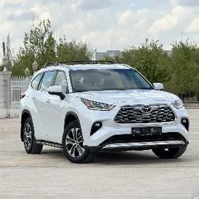 Toyota Highlander 2022