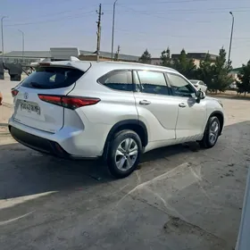 Toyota Highlander 2020