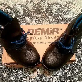 Boty Demir