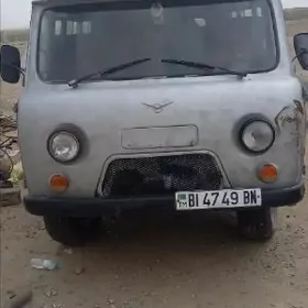 UAZ Profi 2000