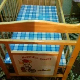 Чага кроват. Детская кроватка.