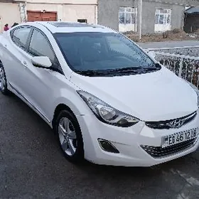 Hyundai Elantra 2011