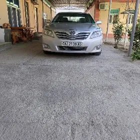 Toyota Camry 2010