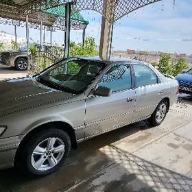 Toyota Camry 2001