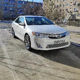 Toyota Camry 2012