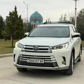 Toyota Highlander 2018