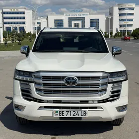 Toyota Land Cruiser 2023