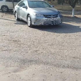 Toyota Camry 2017