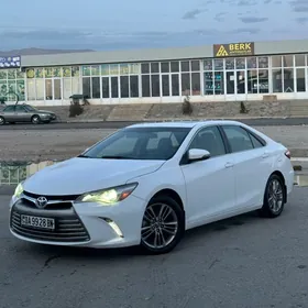 Toyota Camry 2016