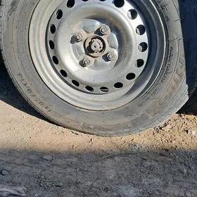 13 lik 175, 70 diska