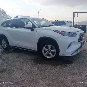 Toyota Highlander 2023