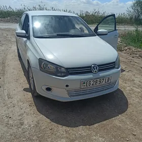 Volkswagen Polo 2015