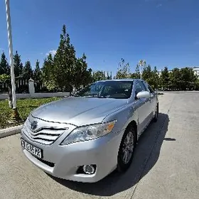 Toyota Camry 2010
