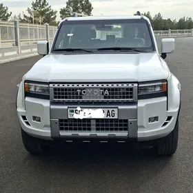 Toyota Land Cruiser Prado 2024