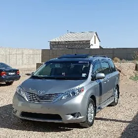 Toyota Sienna 2017