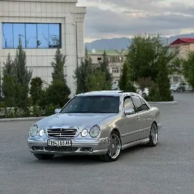 Mercedes-Benz E320 2002