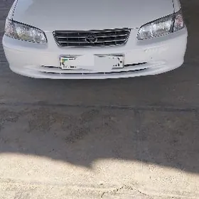 Toyota Camry 1999