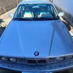 BMW 730 1990