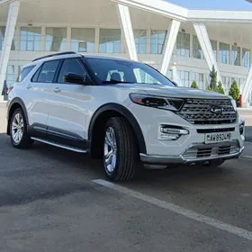 Ford Explorer 2024