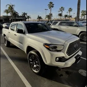 Toyota Tacoma 2021