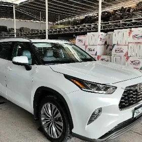 Toyota Highlander 2022