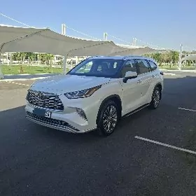 Toyota Highlander 2022