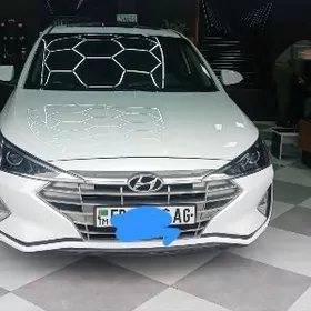 Hyundai Elantra 2020