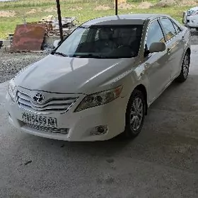 Toyota Camry 2011