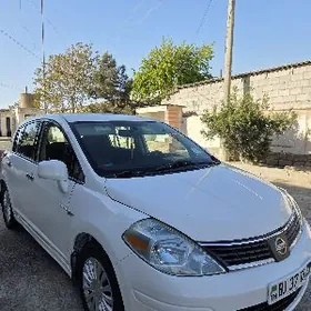 Nissan Versa 2010