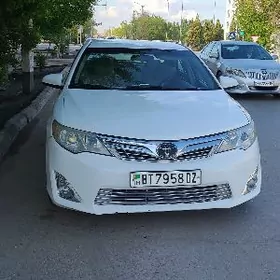 Toyota Camry 2012