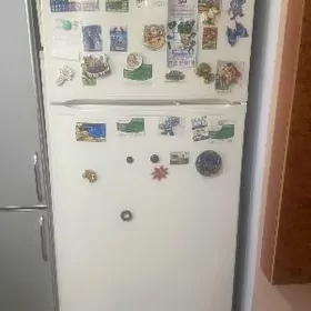 БОЛЬШОЙ ХОЛОДИЛЬНИК BOSCH 2700