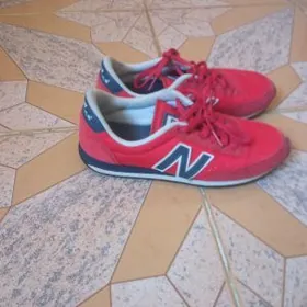 детские кроссовки